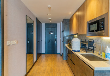 1 Bedroom Serviced Apartment For Rent - Tonle Bassac, Phnom Penh thumbnail