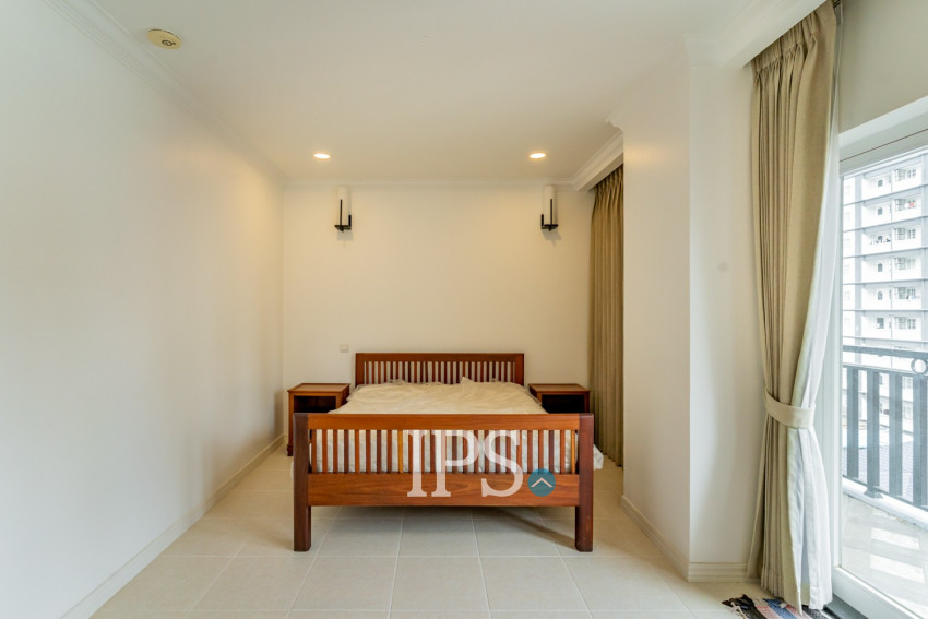 3 Bedroom Serviced Apartment For Rent - BKK1, Phnom Penh