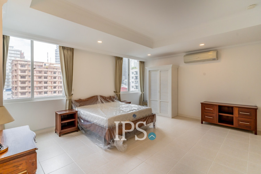 3 Bedroom Serviced Apartment For Rent - BKK1, Phnom Penh