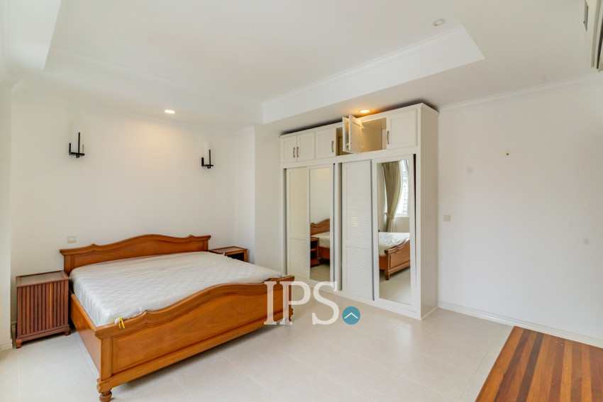 3 Bedroom Serviced Apartment For Rent - BKK1, Phnom Penh