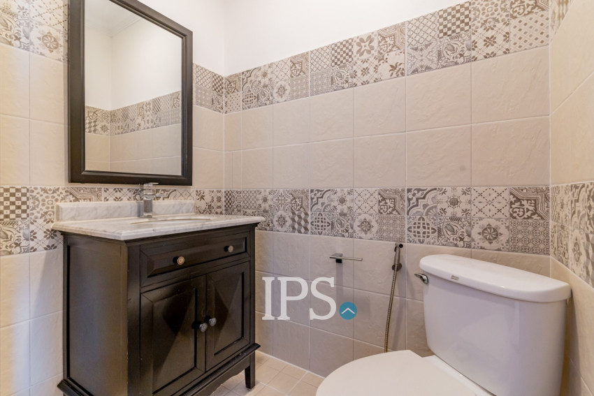 3 Bedroom Serviced Apartment For Rent - BKK1, Phnom Penh