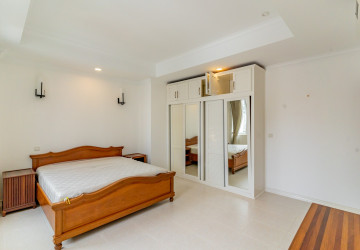 3 Bedroom Serviced Apartment For Rent - BKK1, Phnom Penh thumbnail