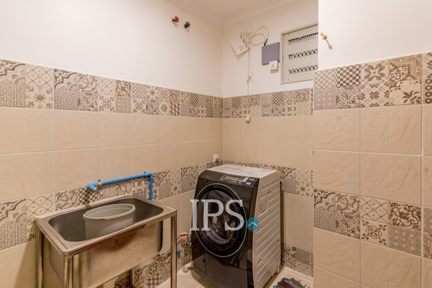 3 Bedroom Serviced Apartment For Rent - BKK1, Phnom Penh