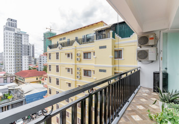 3 Bedroom Serviced Apartment For Rent - BKK1, Phnom Penh thumbnail