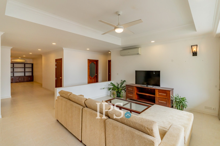 3 Bedroom Serviced Apartment For Rent - BKK1, Phnom Penh