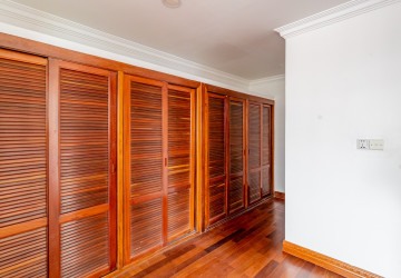 5 Bedroom Serviced Penthouse For Rent - BKK1, Phnom Penh thumbnail