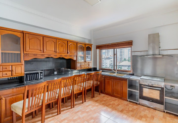 5 Bedroom Serviced Penthouse For Rent - BKK1, Phnom Penh thumbnail