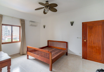 5 Bedroom Serviced Penthouse For Rent - BKK1, Phnom Penh thumbnail