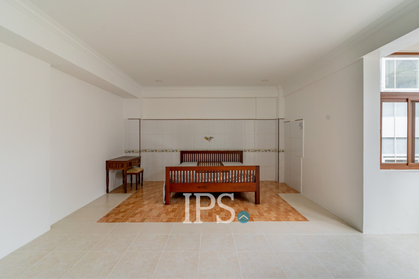 5 Bedroom Serviced Penthouse For Rent - BKK1, Phnom Penh