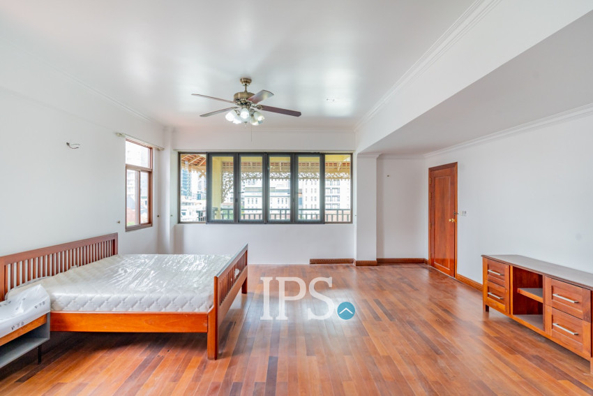 5 Bedroom Serviced Penthouse For Rent - BKK1, Phnom Penh