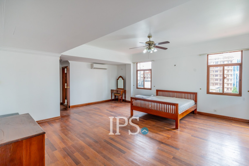 5 Bedroom Serviced Penthouse For Rent - BKK1, Phnom Penh