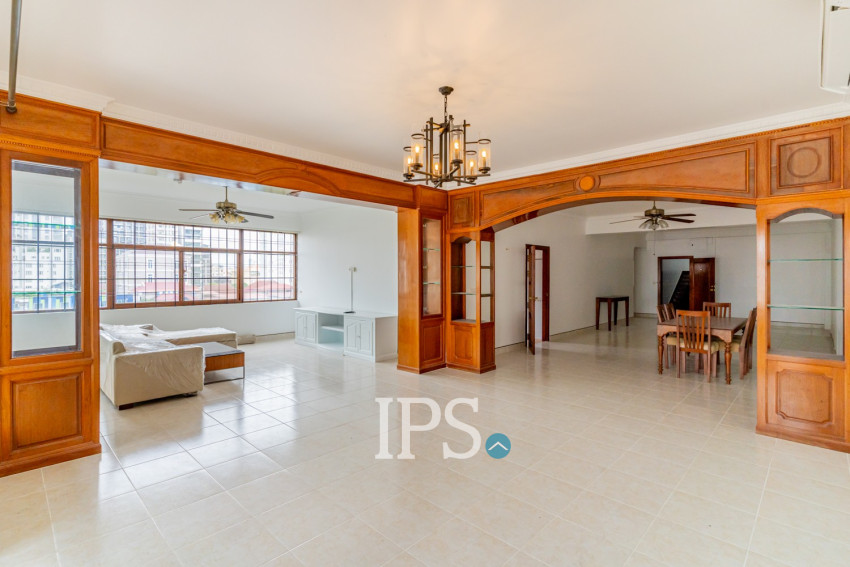 5 Bedroom Serviced Penthouse For Rent - BKK1, Phnom Penh