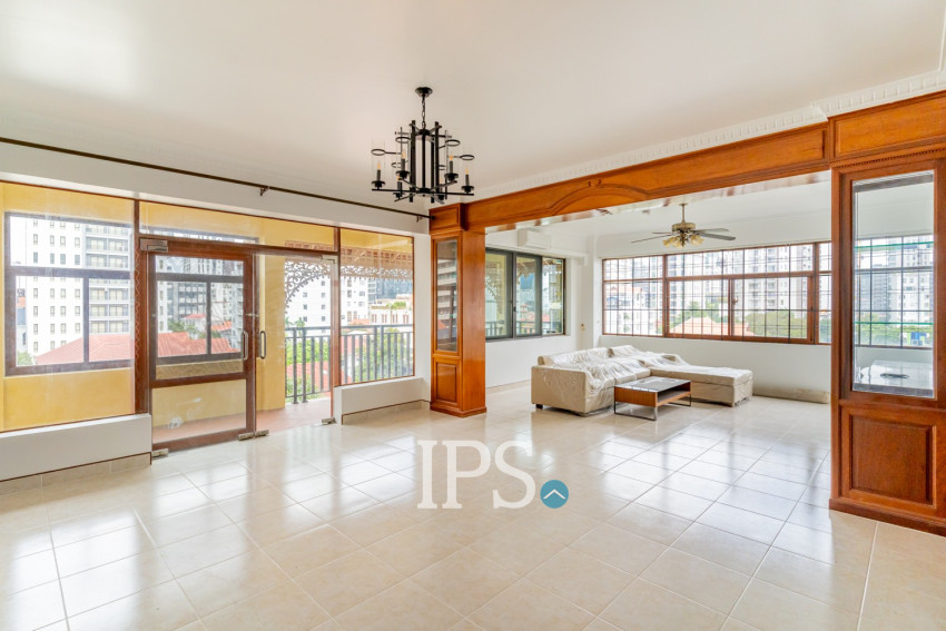 5 Bedroom Serviced Penthouse For Rent - BKK1, Phnom Penh