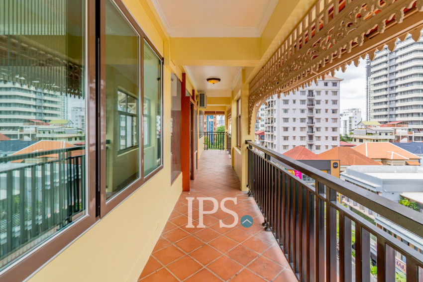 5 Bedroom Serviced Penthouse For Rent - BKK1, Phnom Penh