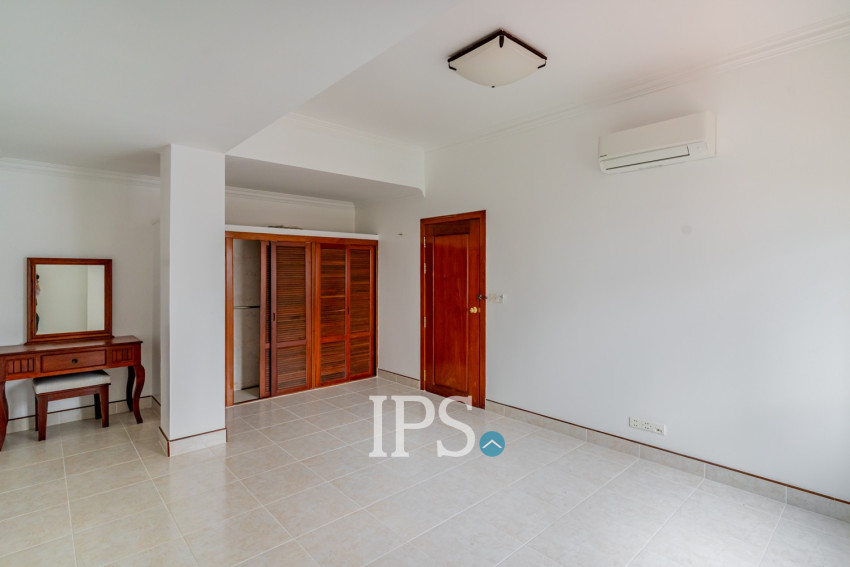 5 Bedroom Serviced Penthouse For Rent - BKK1, Phnom Penh
