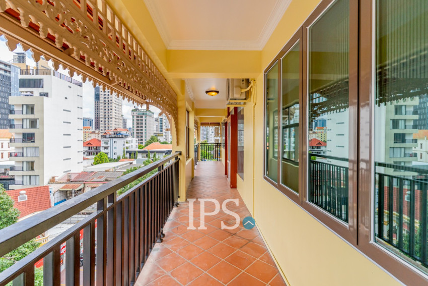 5 Bedroom Serviced Penthouse For Rent - BKK1, Phnom Penh