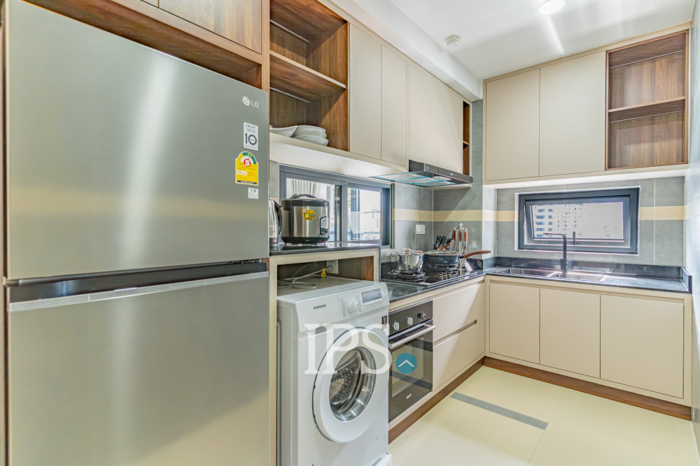2 Bedroom Serviced Apartment For Rent - BKK 1, Phnom Penh - Image 10