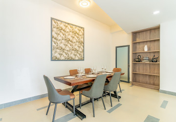 2 Bedroom Serviced Apartment For Rent - BKK 1, Phnom Penh thumbnail