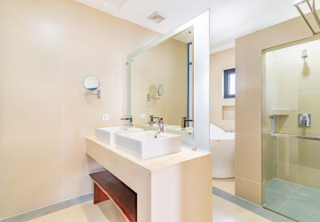 2 Bedroom Serviced Apartment For Rent - BKK 1, Phnom Penh thumbnail