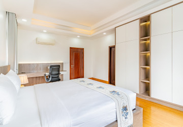 2 Bedroom Serviced Apartment For Rent - BKK 1, Phnom Penh thumbnail