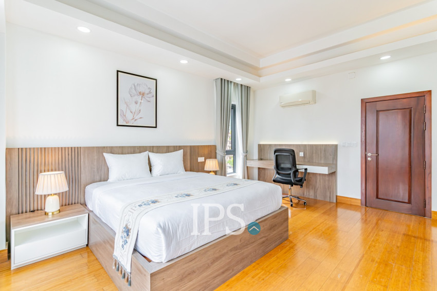 2 Bedroom Serviced Apartment For Rent - BKK 1, Phnom Penh