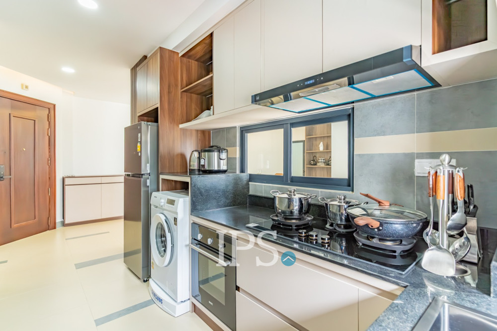 2 Bedroom Serviced Apartment For Rent - BKK 1, Phnom Penh - Image 12