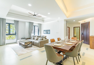 2 Bedroom Serviced Apartment For Rent - BKK 1, Phnom Penh thumbnail