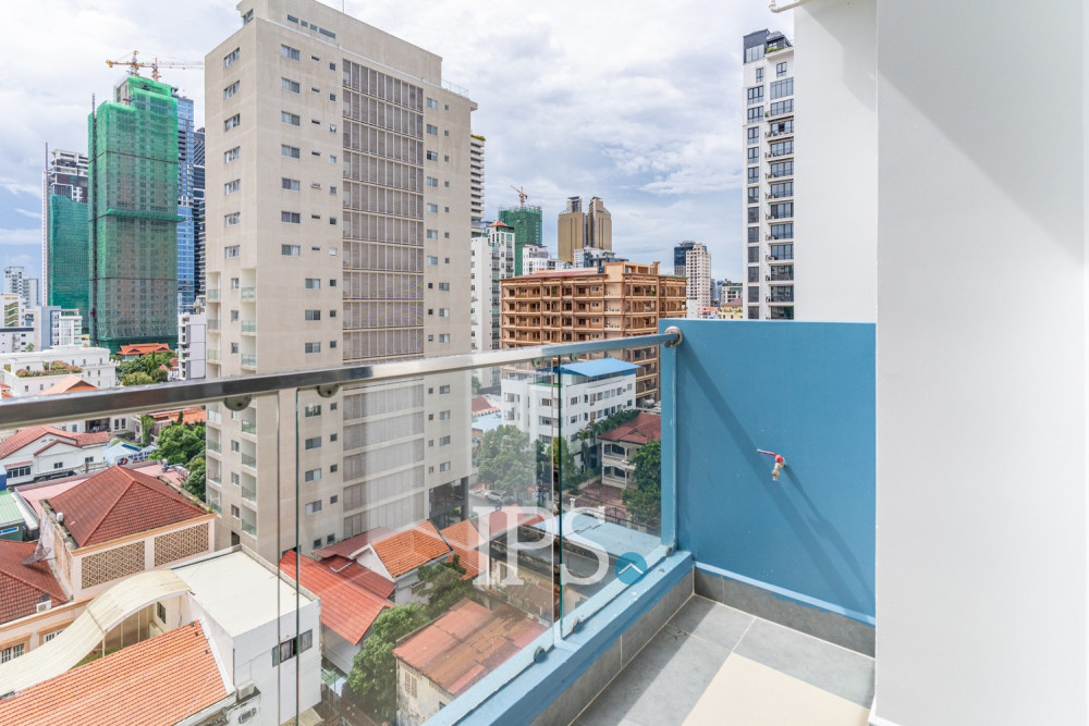 2 Bedroom Serviced Apartment For Rent - BKK 1, Phnom Penh - Image 24