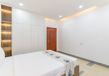 2 Bedroom Serviced Apartment For Rent - BKK 1, Phnom Penh thumbnail