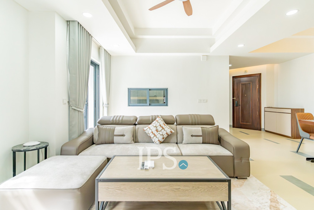 2 Bedroom Serviced Apartment For Rent - BKK 1, Phnom Penh - Image 5