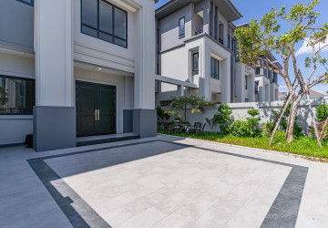 4 Bedroom Villa For Sale - Chip Mong Grand Phnom Penh, Khmounh, Phnom Penh thumbnail