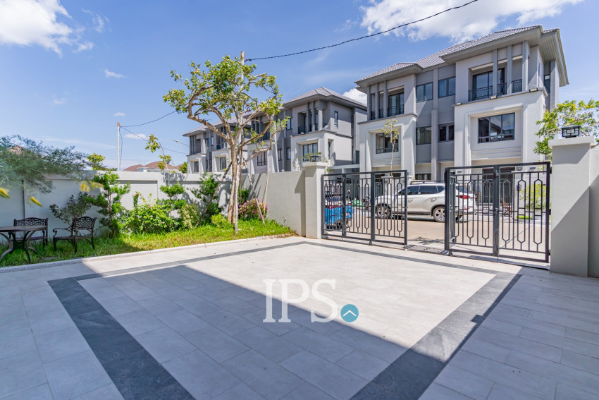 4 Bedroom Villa For Sale - Chip Mong Grand Phnom Penh, Khmounh, Phnom Penh