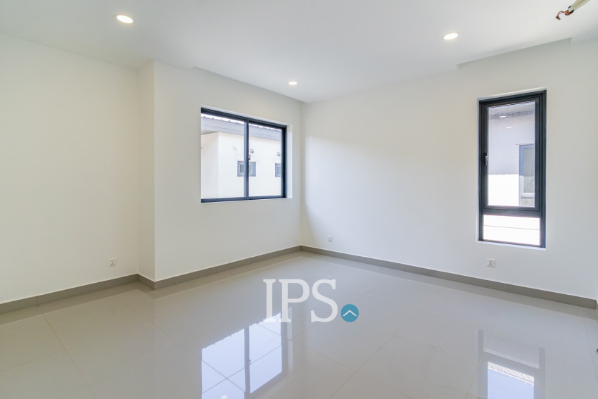 4 Bedroom Villa For Rent - Chip Mong Grand Phnom Penh, Kmuonh, Phnom Penh