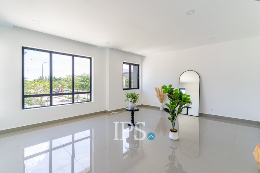 4 Bedroom Villa For Rent - Chip Mong Grand Phnom Penh, Kmuonh, Phnom Penh
