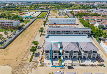 4 Bedroom Villa For Rent - Chip Mong Grand Phnom Penh, Kmuonh, Phnom Penh thumbnail