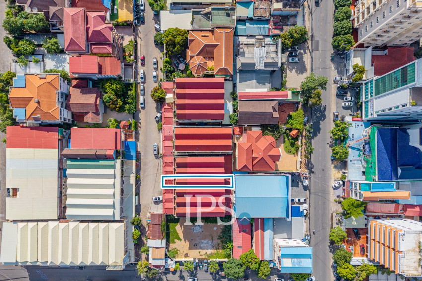 5 Bedroom Shophouse For Rent - Boeung Kak 2, Phnom Penh