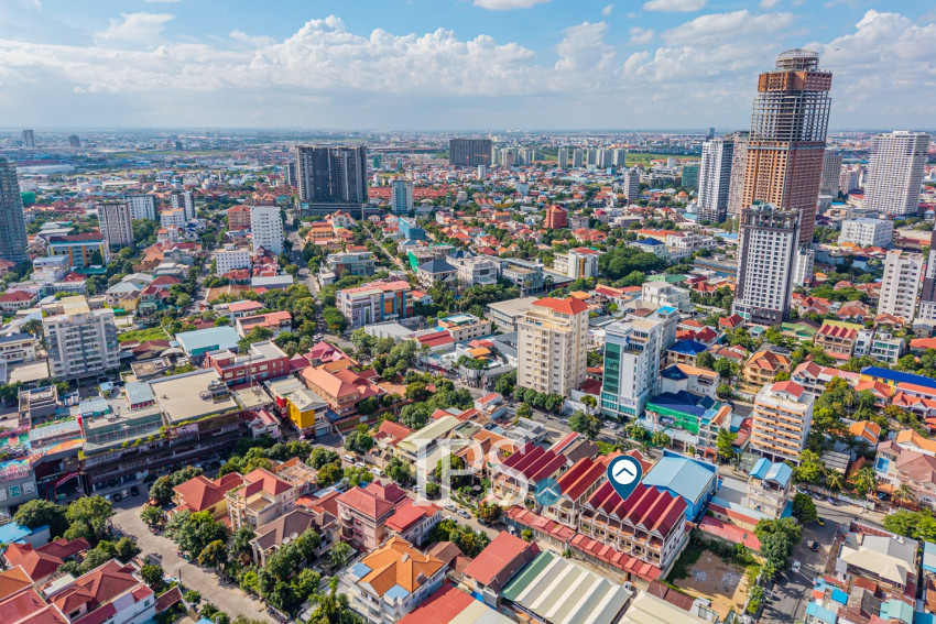 5 Bedroom Shophouse For Rent - Boeung Kak 2, Phnom Penh
