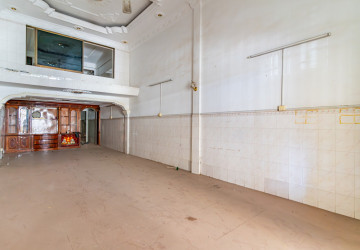5 Bedroom Shophouse For Rent - Boeung Kak 2, Phnom Penh thumbnail