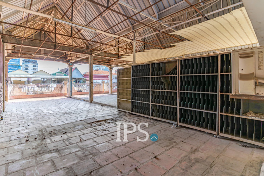 5 Bedroom Shophouse For Rent - Boeung Kak 2, Phnom Penh