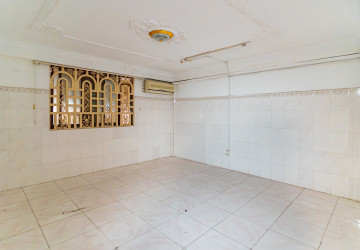 5 Bedroom Shophouse For Rent - Boeung Kak 2, Phnom Penh thumbnail