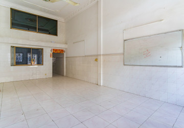 5 Bedroom Shophouse For Rent - Boeung Kak 2, Phnom Penh thumbnail