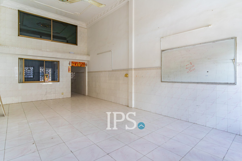 5 Bedroom Shophouse For Rent - Boeung Kak 2, Phnom Penh
