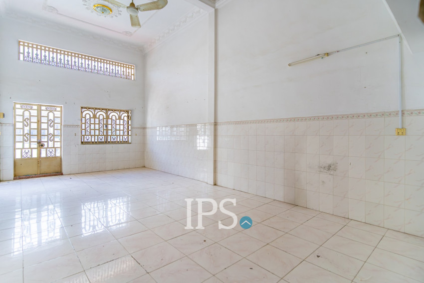 5 Bedroom Shophouse For Rent - Boeung Kak 2, Phnom Penh