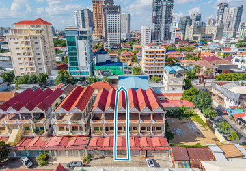 5 Bedroom Shophouse For Rent - Boeung Kak 2, Phnom Penh thumbnail