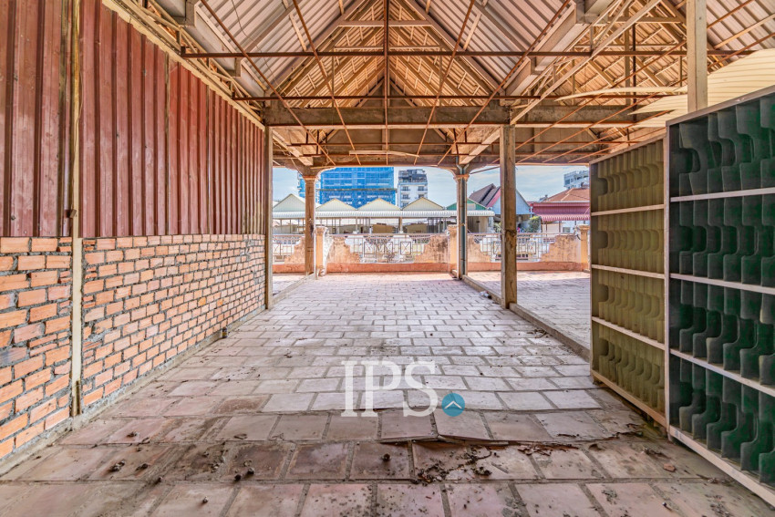 5 Bedroom Shophouse For Rent - Boeung Kak 2, Phnom Penh