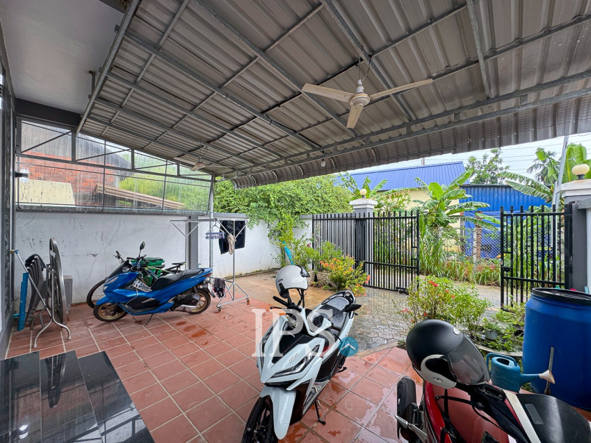 2 Bedroom Apartment For Rent - Svay Dangkum, Siem Reap