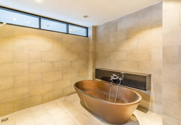 18th Floor 2 Bedroom Penthouse For Sale - Urban Loft, Sen Sok, Phnom Penh thumbnail