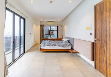 18th Floor 2 Bedroom Penthouse For Sale - Urban Loft, Sen Sok, Phnom Penh thumbnail