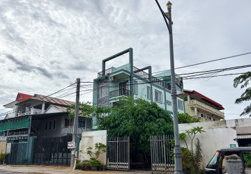 2 Bedroom House For Rent - Sala Kamreuk, Siem Reap thumbnail