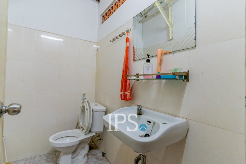 750 Sqm Warehouse For Sale - 7 Makara, Phnom Penh